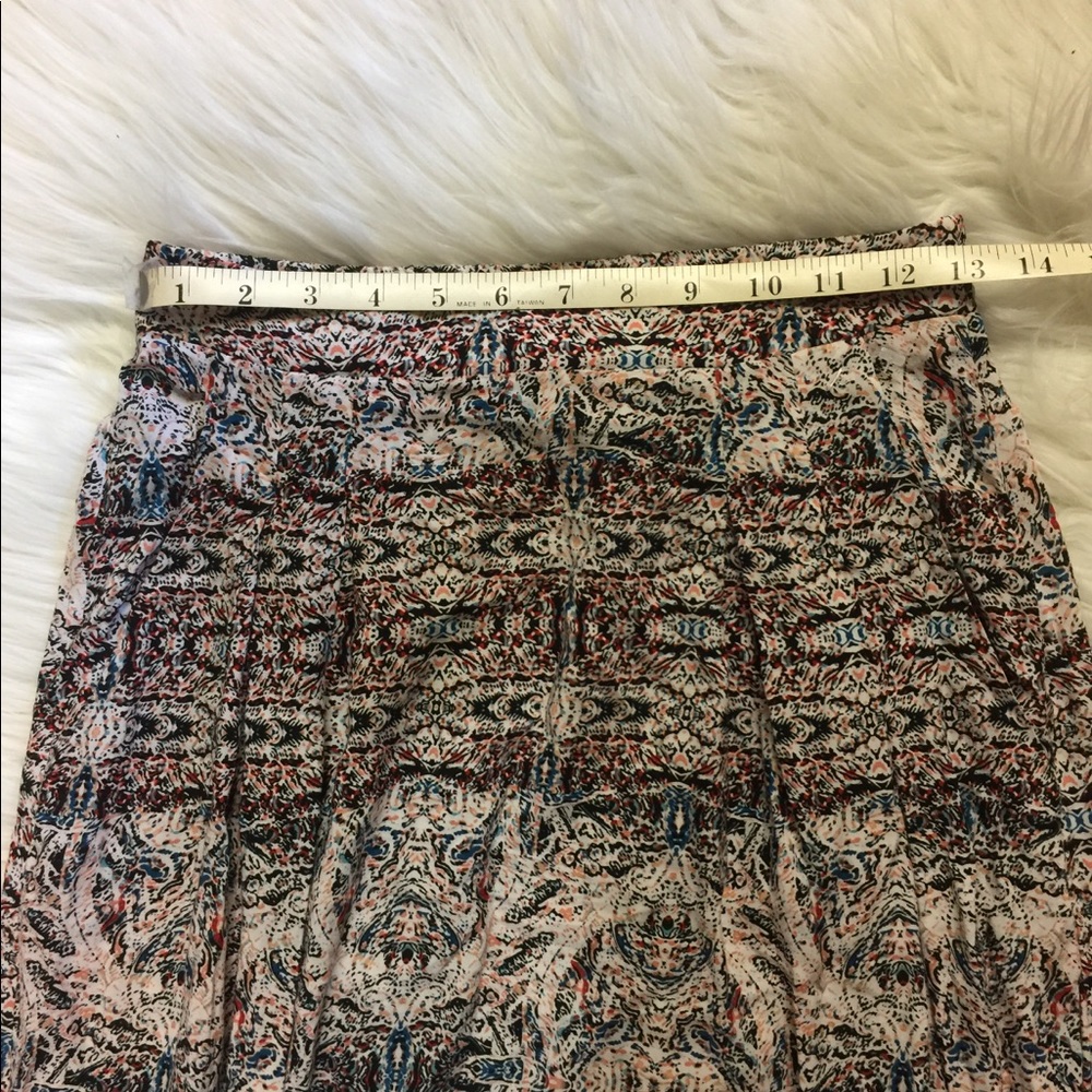Nwot Bcbgeneration Trendy Pattern Pants - image 4
